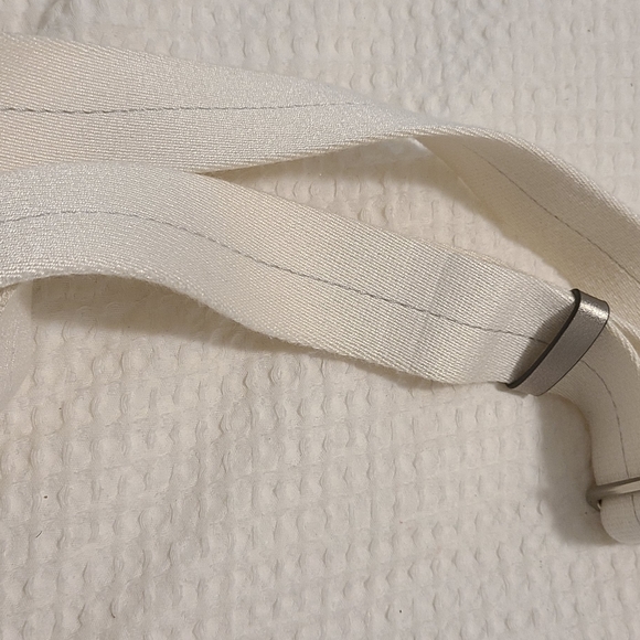 Coach Kyra Signature Messenger Bag White and Silver - Picture 7 of 15